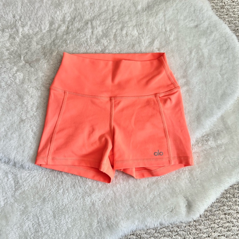 Alo Biker Shorts 3" High-Waist Airlift Shorts bright candy orange
